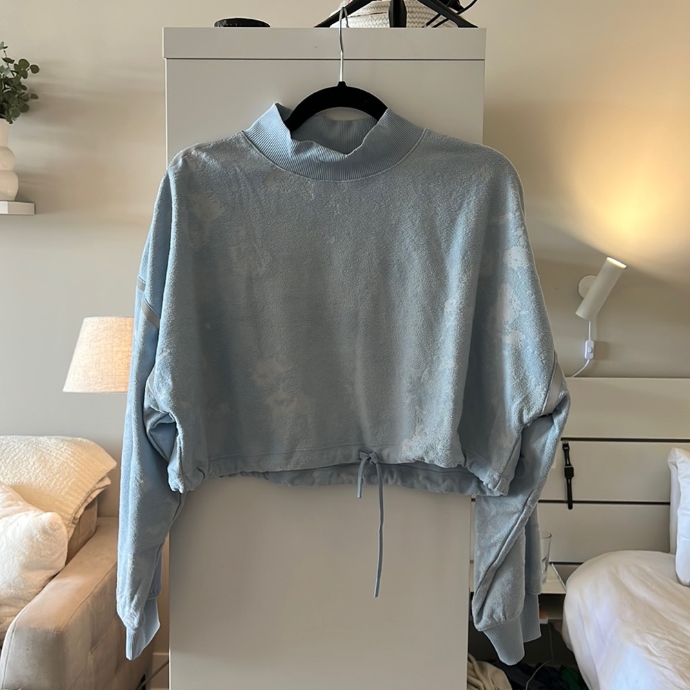 Cropped Nike Sweatshirt
